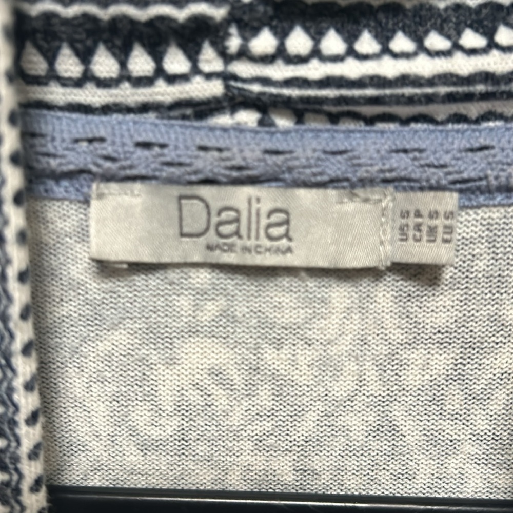 $5 SALE🔥 Open Cardigan - Picture 2 of 5